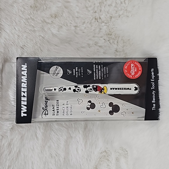 Tweezerman Just Imagine Slant Tweezer Mickey Mouse - Picture 3 of 7